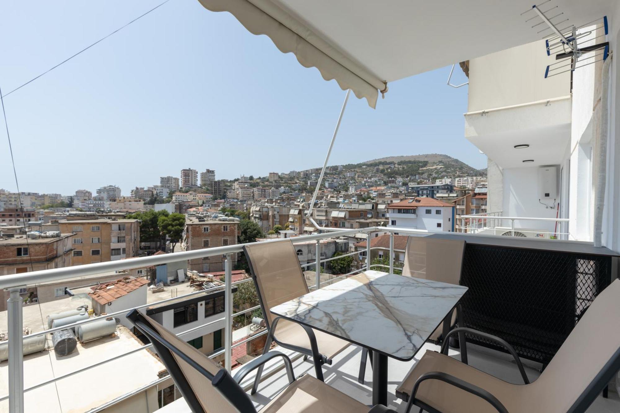 Apartamento The View - Tiffany Luxury 2 Bedroom Free Parking, Sarandë
